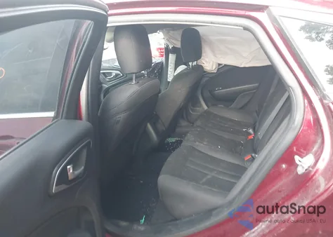 2016 Chrysler 200 Limited из США, поврежденный, VIN 1C3CCCAB6GN154199